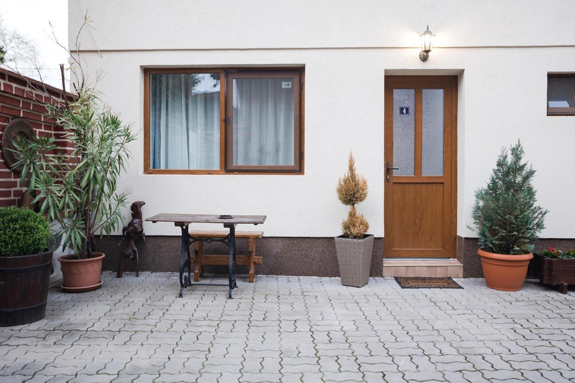 Christian Haus Sibiu Hotell Eksteriør bilde